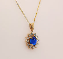 Load image into Gallery viewer, Sapphire Diamond Gold Necklace
