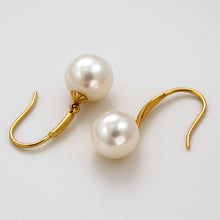 Load image into Gallery viewer, Akoya Pearl Earrings 18K Gold