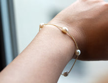 Load image into Gallery viewer, Pearl Bracelet 10K 14K 18K Solid Gold