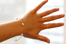 Load image into Gallery viewer, Pearl Bracelet 10K 14K 18K Solid Gold