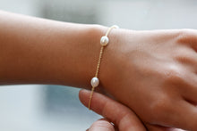 Load image into Gallery viewer, Pearl Bracelet 10K 14K 18K Solid Gold