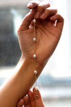 Load image into Gallery viewer, Pearl Bracelet 10K 14K 18K Solid Gold