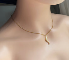 Load image into Gallery viewer, Gold Horn Pendant, 18K Solid Gold Cornicello Necklace, Good Luck Protection, Chili Pepper Pendant , Gold Fine Jewelry, Birthday Gift Ideas