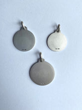 Load image into Gallery viewer, Basilica San Marco Venezia, Saint Mark Basilica Pendant, Church Image Medal, Gothic Architecture Pendant, Birthday Gift For Mom