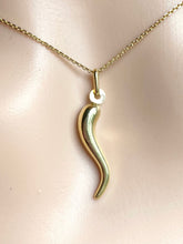 Load image into Gallery viewer, Gold Horn Pendant, 18K Solid Gold Cornicello Necklace, Good Luck Protection, Chili Pepper Pendant , Gold Fine Jewelry, Birthday Gift Ideas