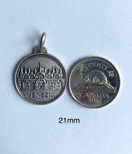 Load image into Gallery viewer, Basilica San Marco Venezia, Saint Mark Basilica Pendant, Church Image Medal, Gothic Architecture Pendant, Birthday Gift For Mom