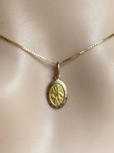Load image into Gallery viewer, Saint Christopher Pendant, 15mm, 10K Solid Gold, Religious Medal Necklace, Gifts for Women, Protection Necklace, Birthday Gift Women