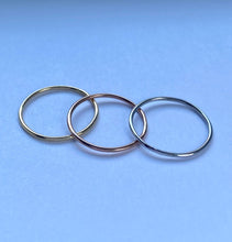 Load image into Gallery viewer, 10K Plain Wedding Band, 1MM Classic Ring, Dainty Stacking Ring, Thumb Ring, Spacer Ring, Birthday Gift for Women,