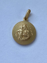 Load image into Gallery viewer, Sacred Heart Of Jesus, 12mm, 10K 18K, Solid Gold Pendant, Double Face Scapular