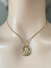 Load image into Gallery viewer, Sacred Heart Of Jesus, 16mm, 18K Solid Gold, Double Face Scapular, Religious Medal Unisex, Birthday Gift for Husband, Brother