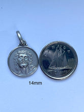 Load image into Gallery viewer, Ecce Homo Pendant, Jesus Crowning with Thorns, 925 Sterling Silver, Religious Jewelry, Italian Made Medal, Birthday Gift for Men or Women