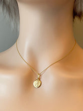 Load image into Gallery viewer, 10K Sacred Heart Of Jesus, 10mm, Solid Gold Sacred Heart of Jesus, Double Face Scapular