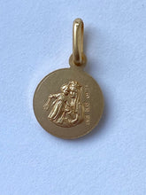 Load image into Gallery viewer, 18K Sacred Heart Of Jesus, 10mm