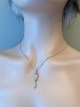 Load image into Gallery viewer, Chili Gold Pendant, 18K Solid White Gold Cornicello Necklace, Horn for Good Luck, Italian Made Necklace, Unisex Birthday Gift