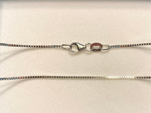 Load image into Gallery viewer, 18K Gold Box Chain, 0.80mm, Solid Italian Gold, Sleek and Shiny Chain