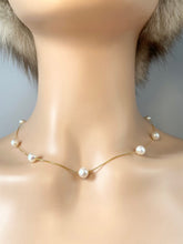 Load image into Gallery viewer, Pearl Necklace Solid Gold, 10K 14K 18K Box Italian Gold, Dainty Freshwater Pearl Necklace, Bridesmaid / Bride Necklace, Jewelry for Woman