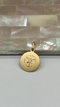 Load image into Gallery viewer, Jesus Christ Redentore Pendant, 14mm, 14K Solid Gold Jesus Necklace, Italian Made Medallion, Birthday Gift Ideas, for Girl