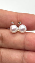 Load image into Gallery viewer, Sapphire Pearl Gold Earrings, 14K Solid Gold Stud Earrings, 8mm Freshwater Pearl, Mothers Day Gift, Wedding Jewelry, Jewelry for Woman