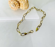 Load image into Gallery viewer, Paper Clip Gold Bracelet, 10K Solid Gold, Diamond Cut Chain, Lightweight Bracelet