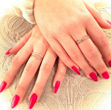 Load image into Gallery viewer, 10K Solid Gold Wavy Ring, Zigzag Ring, Stacking Ring, Thumb Ring for Women