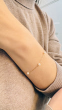 Load image into Gallery viewer, Pearl Bracelet 10K 14K 18K Solid Gold