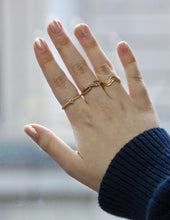 Load image into Gallery viewer, 10K Solid Gold Wavy Ring, Zigzag Ring, Stacking Ring, Thumb Ring for Women