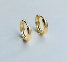 Load image into Gallery viewer, Gold Huggie Hoop, 14K Solid Gold Mini Hoop Huggie, Bombé Hoop Earrings, Small Plain Huggies, Everyday Earrings, Birthday Gift for Women
