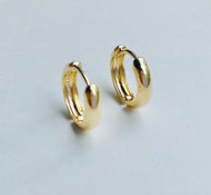 Gold Huggie Hoop, 10K 14K Solid Gold Mini Hoop Huggie, Bombé Hoop Earrings, Small Plain Huggies, Everyday Earrings, Birthday Gift for Women