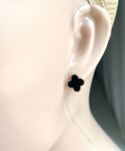 Load image into Gallery viewer, 10K Gold Clover Stud Earrings
