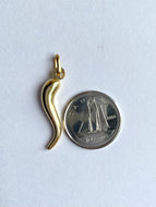 Gold Horn Pendant, 18K Solid Gold Cornicello Necklace, Good Luck Protection, Chili Pepper Pendant , Gold Fine Jewelry, Birthday Gift Ideas