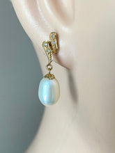 Load image into Gallery viewer, 14K Gold Pearl Earrings, Pearl Diamond Earrings, Pearl Jewelry Bride, Wedding Gift, Birthday Gift for Women, Jewelry for Woman
