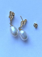 Load image into Gallery viewer, 14K Gold Pearl Earrings, Pearl Diamond Earrings, Pearl Jewelry Bride, Wedding Gift, Birthday Gift for Women, Jewelry for Woman
