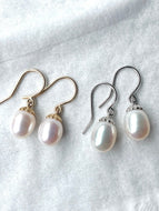 Pearl Drop Earrings, 14K Solid Gold Earrings, Handmade in Montréal Canada, June Birthstone, Birthday Gift for Wife,