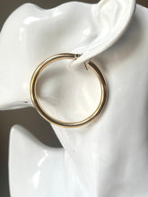Load image into Gallery viewer, 10K 14K 18K Gold Hoop Earrings, 4mm Thick
